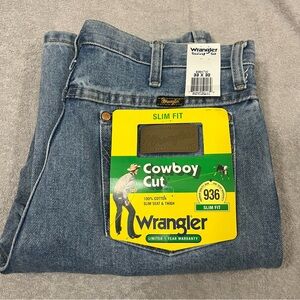 Wrangler Men's 936 Cowboy Cut Slim Fit Jeans NWT 936ATW 33x32 Blue Light Wash